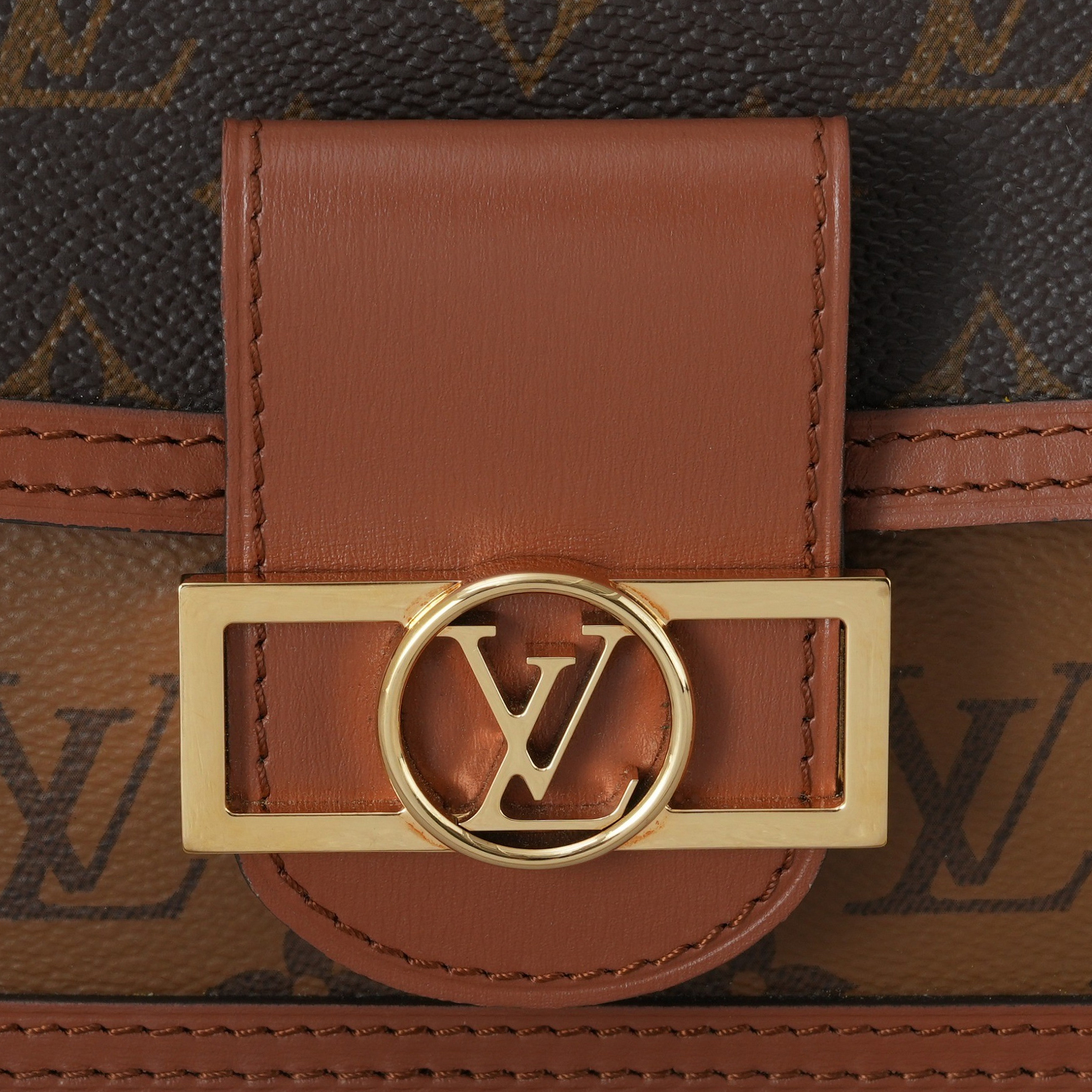 LOUIS VUITTON(USED)루이비통 M68746 도핀 체인 월릿 크로스백